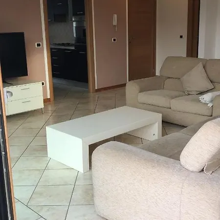 Como Lake Holiday Holiday home *
