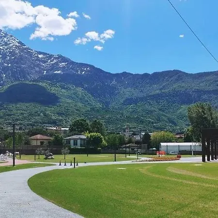 Como Lake Holiday Holiday home *